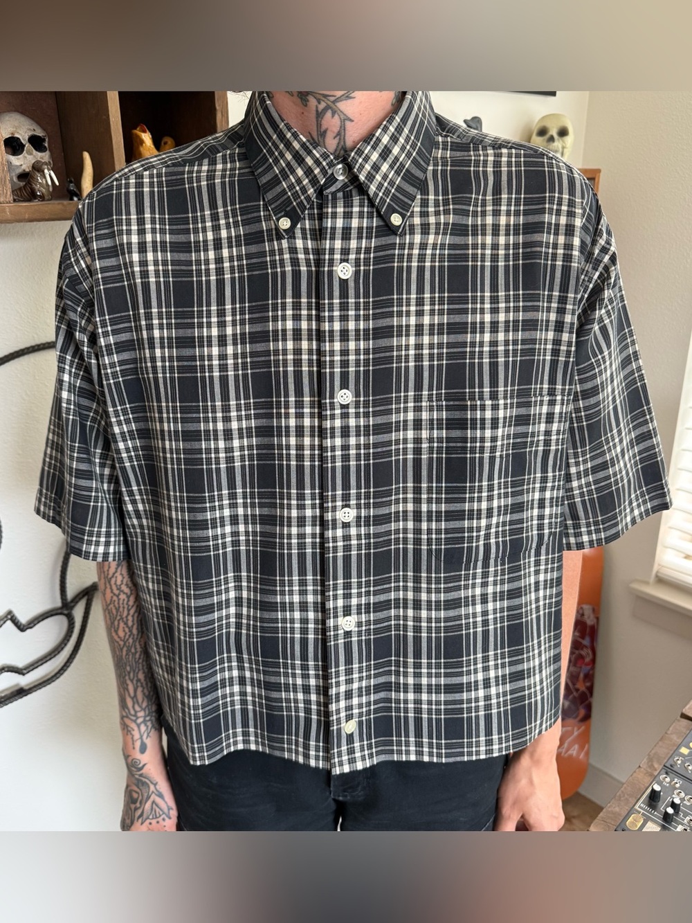 Vintage 90s Cropped Boxy Black Cream Plaid SS Button Down Shirt ~ Size Large